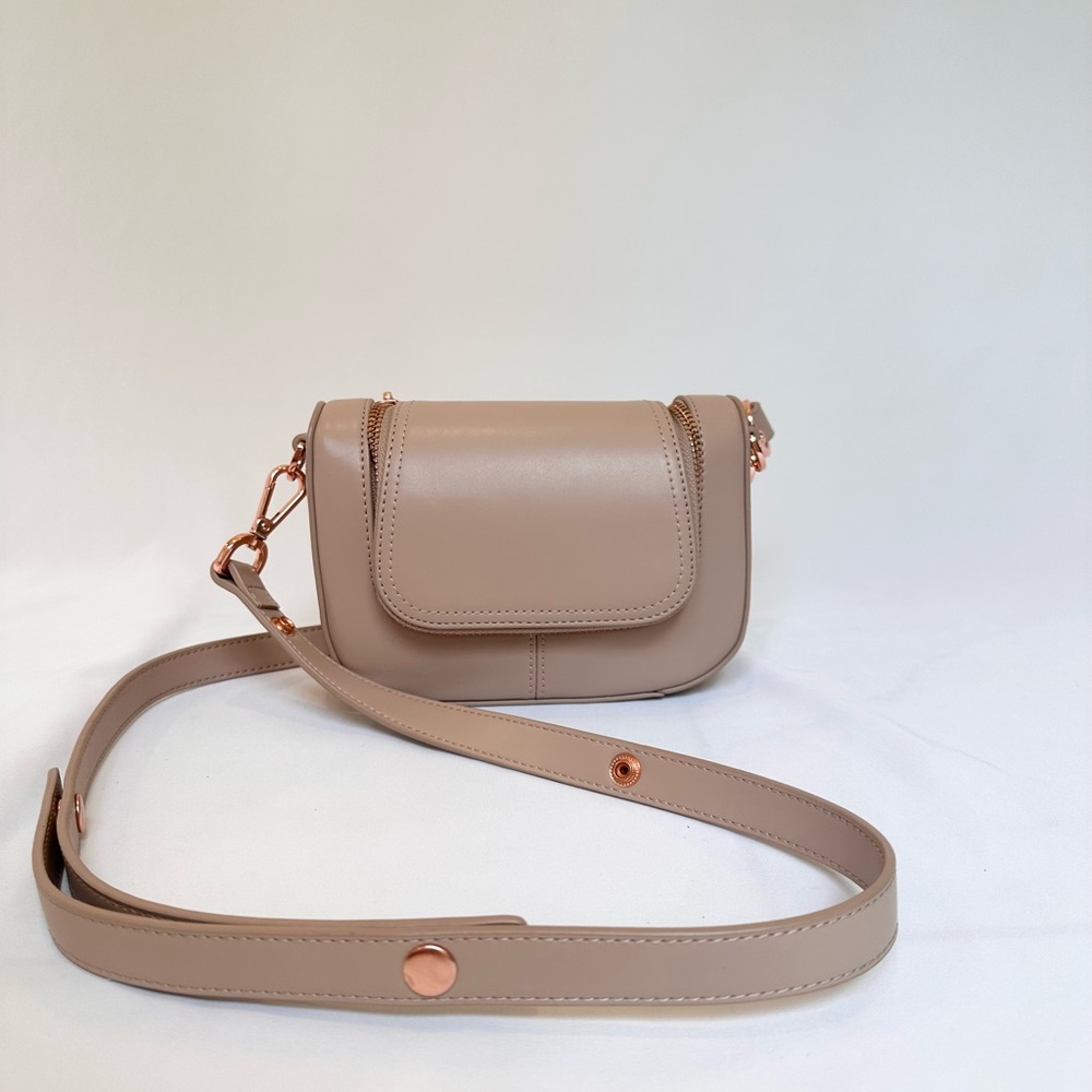 Chic Beige Crossbody Bag